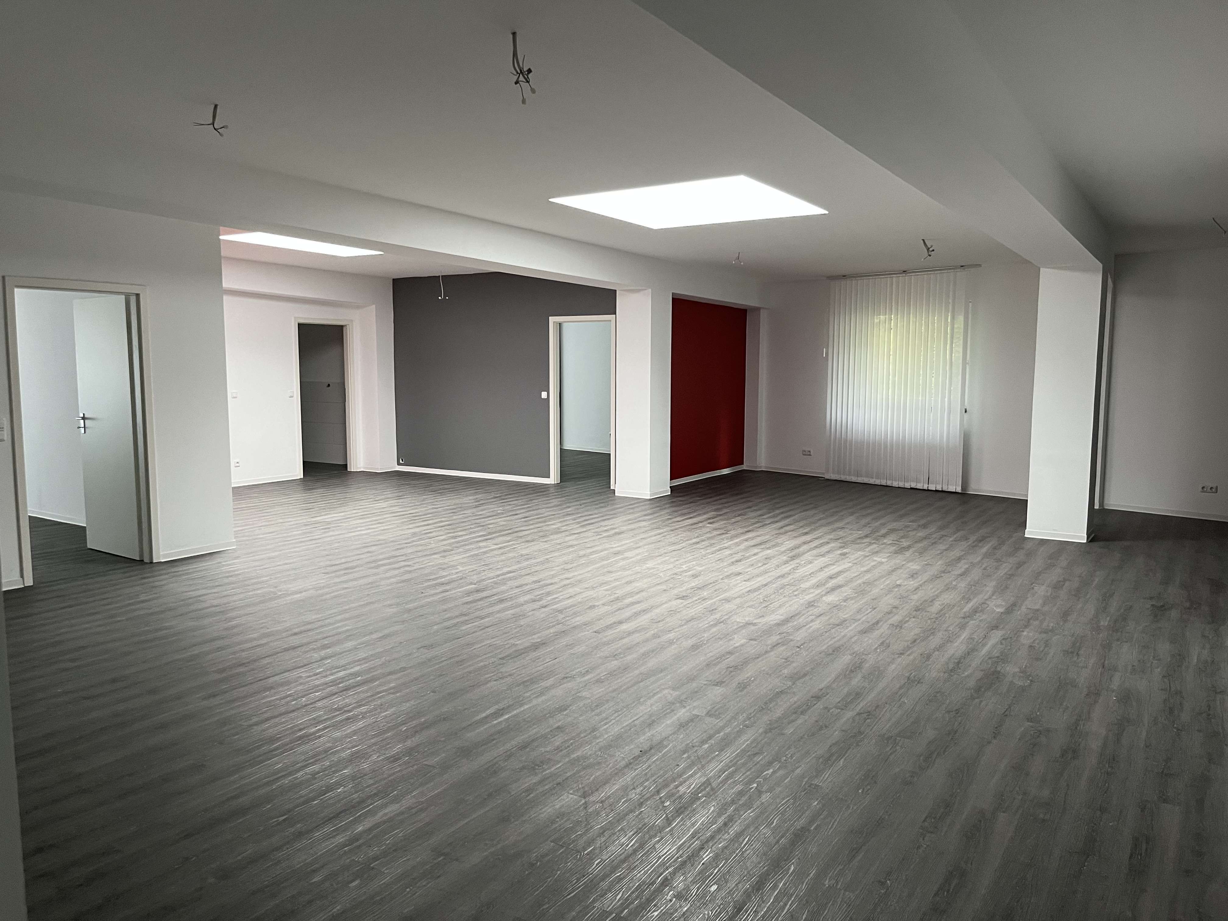 Thumbnail-Büro in Eppstein-Vockenhausen 1.400,00 € 190 m²