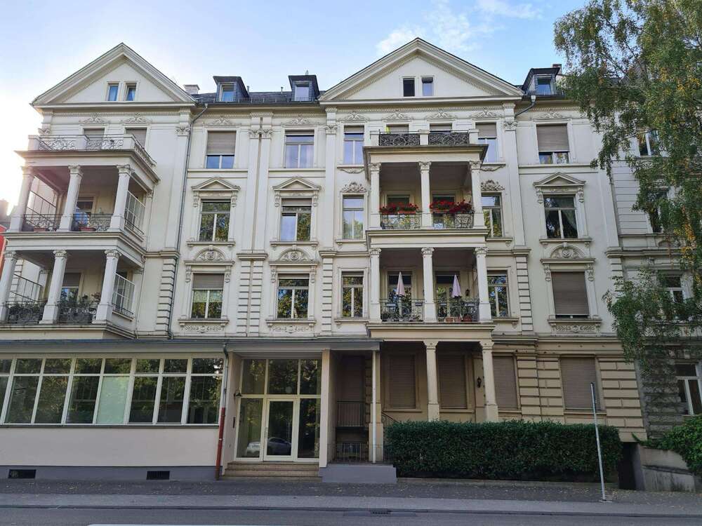 Thumbnail-Wohnung zum Mieten in Wiesbaden 3.278,00 € 172 m²