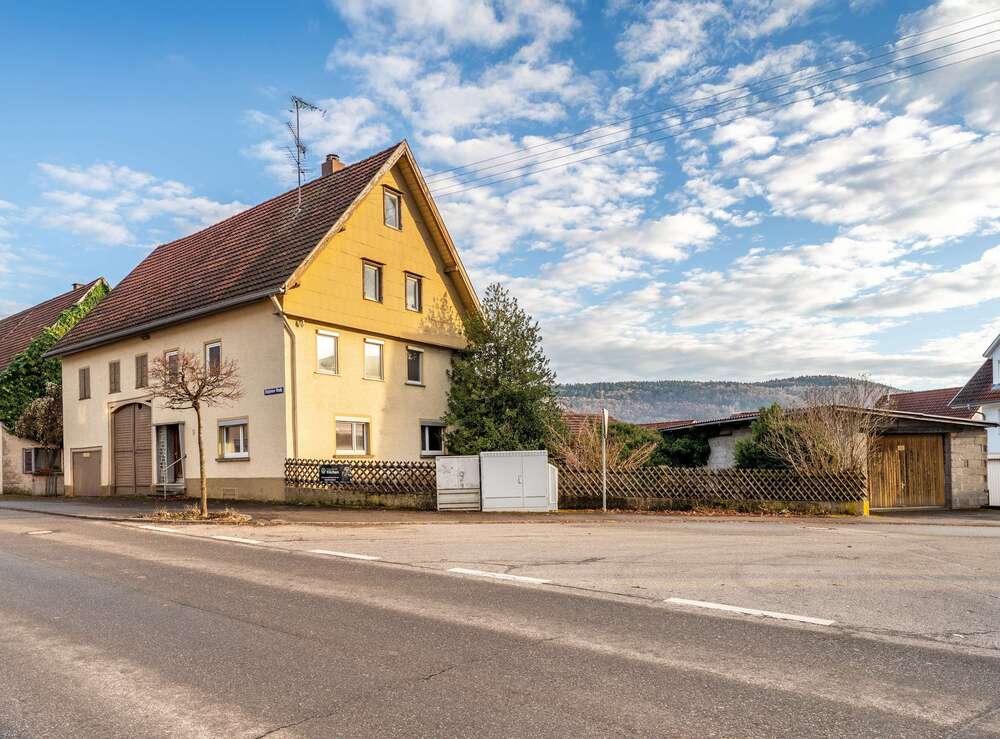 Thumbnail-Haus zum Kaufen in Dürbheim 245.000,00 € 150 m²