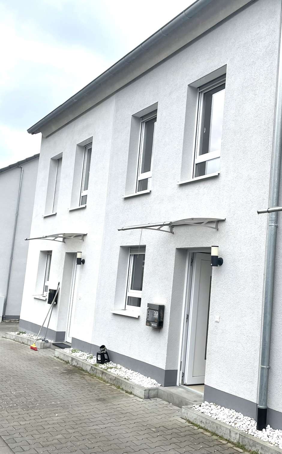 Thumbnail-Haus zum Mieten in Offenbach 2.200,00 € 165 m²