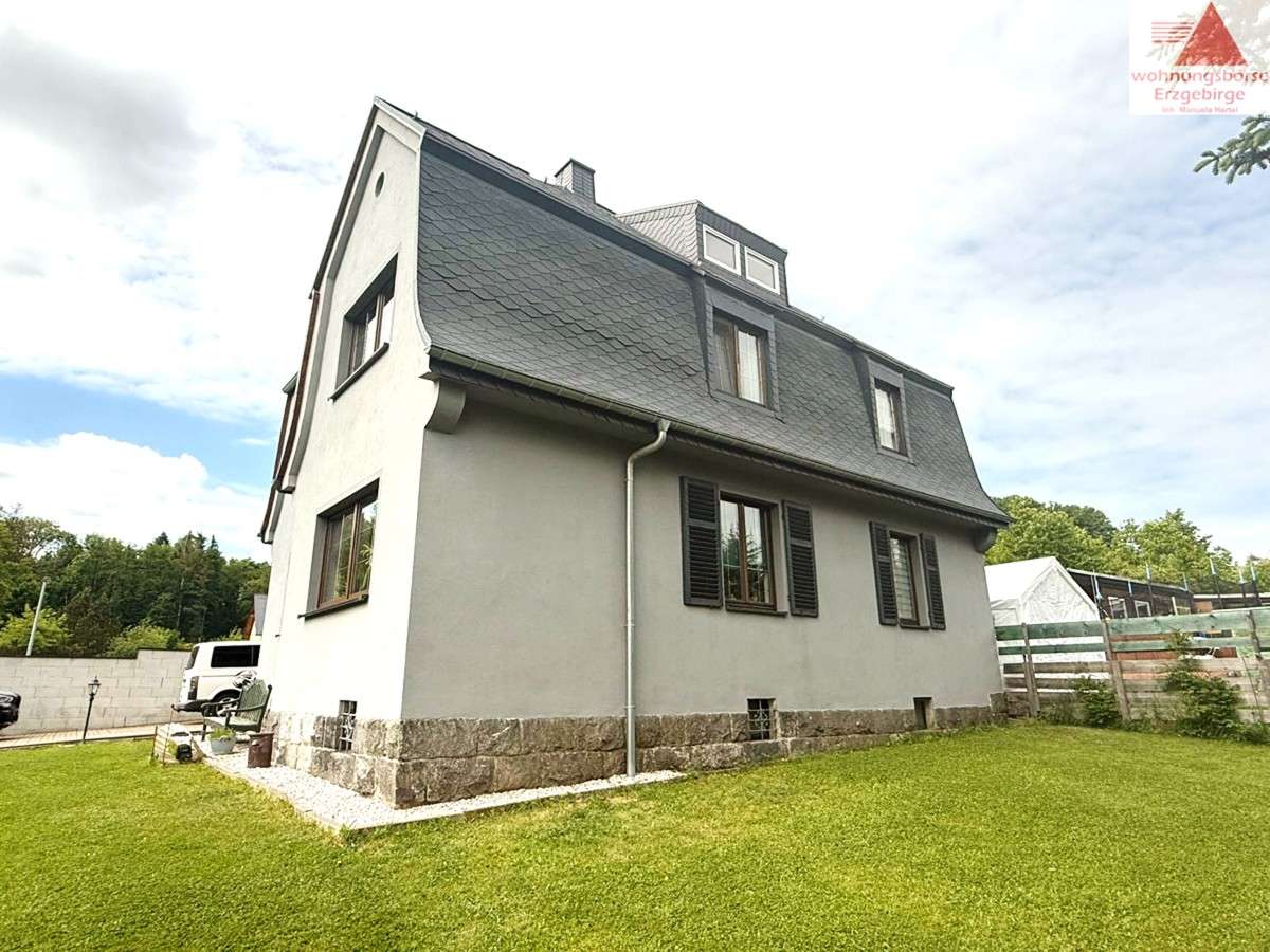 Thumbnail-Haus zum Kaufen in Lößnitz 359.000,00 € 245 m²