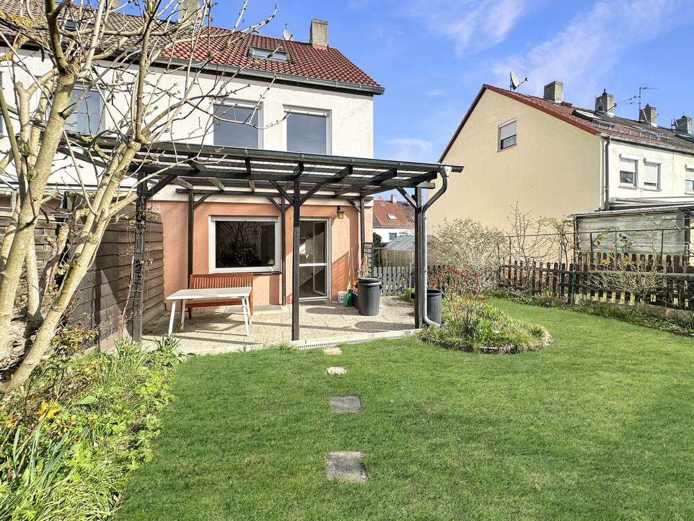 Thumbnail-Haus zum Kaufen in Cadolzburg 412.000,00 € 102 m²