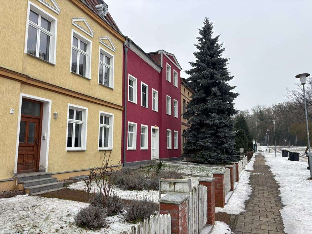 Thumbnail-Haus zum Kaufen in Friedland 229.000,00 € 234 m²