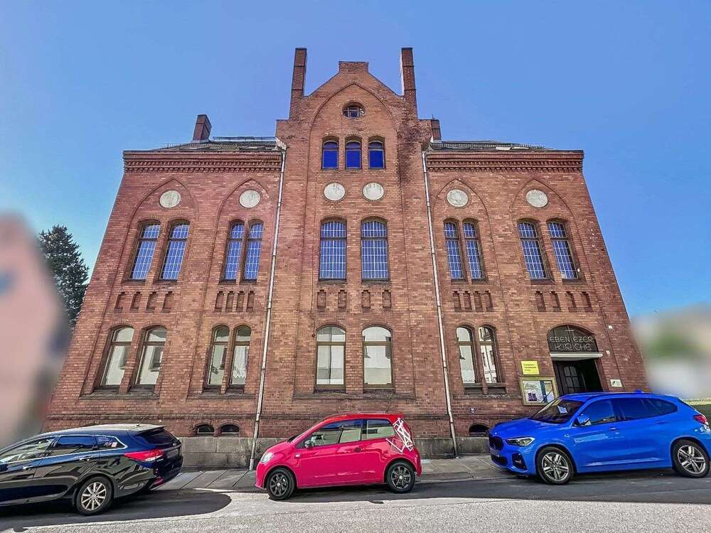 Thumbnail-Haus zum Kaufen in Werdau 82.500,00 € 301 m²