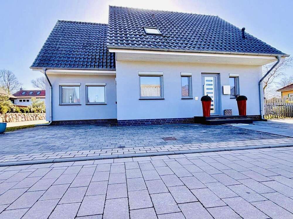Thumbnail-Haus zum Kaufen in Wustrow 960.000,00 € 136 m²