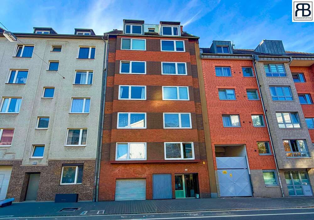 Thumbnail-Haus zum Kaufen in Düsseldorf 1.000.000,00 € 226.43 m²