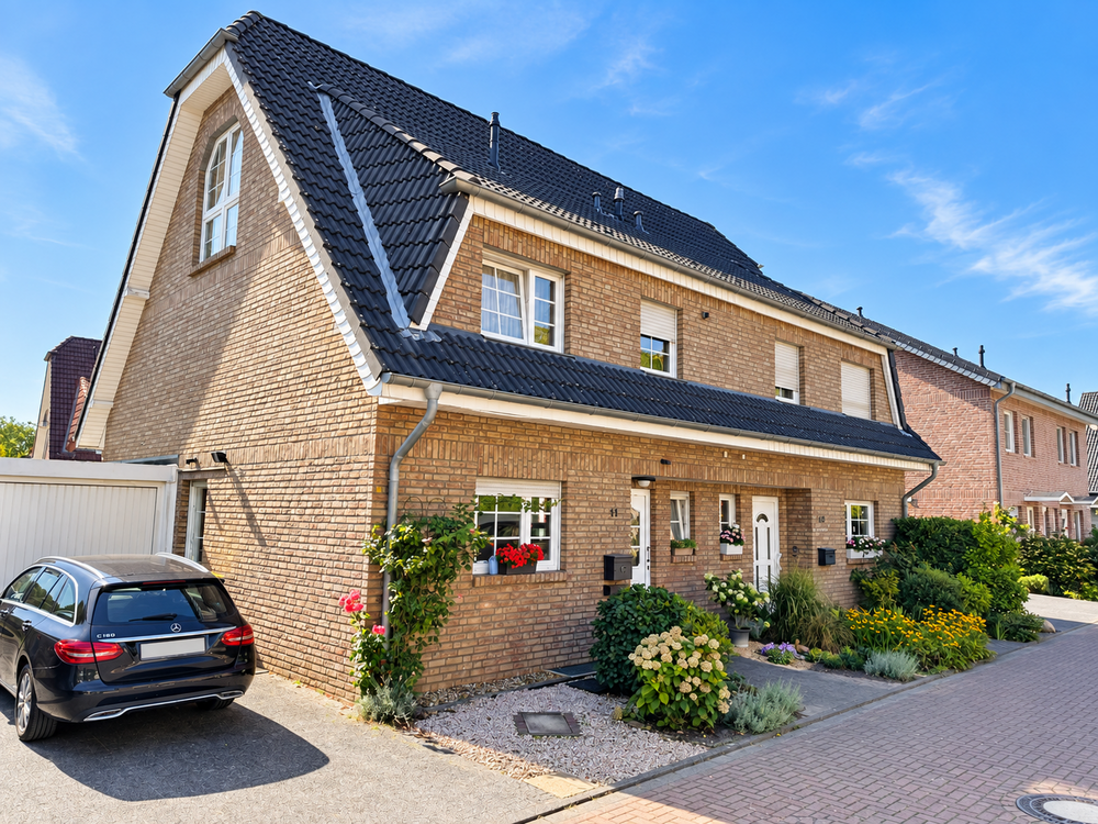 Thumbnail-Haus zum Kaufen in Duisburg 425.000,00 € 121 m²
