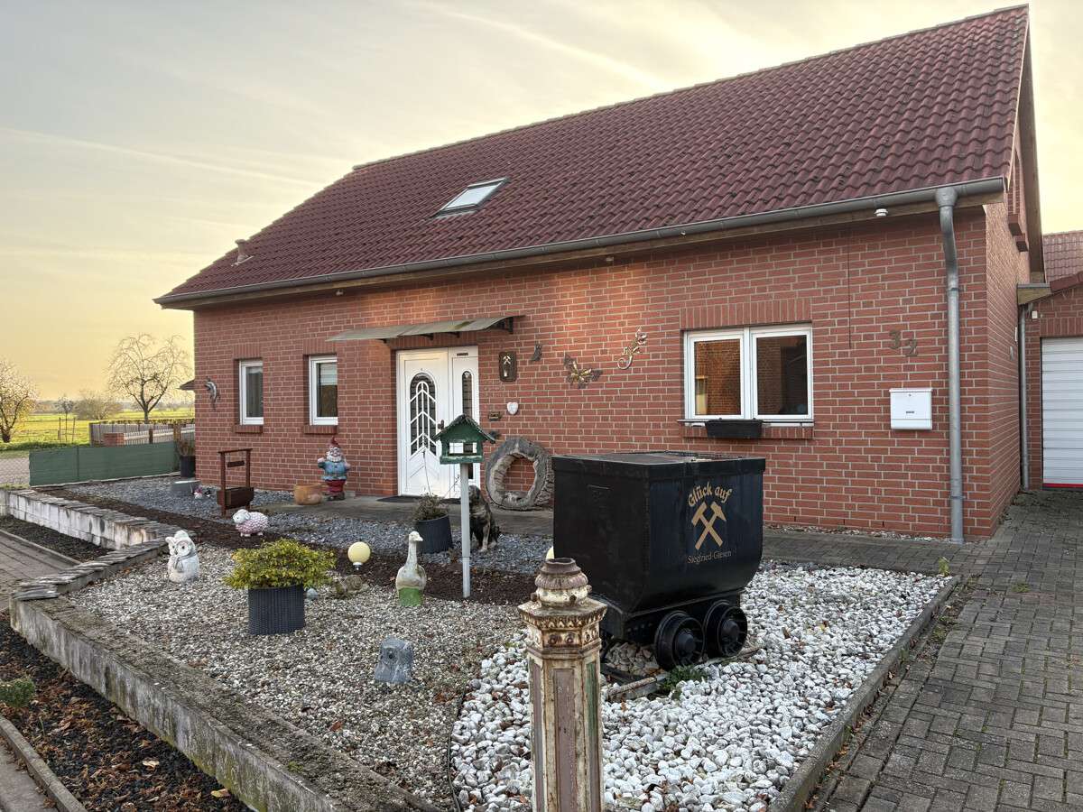 Thumbnail-Haus zum Kaufen in Wunstorf Mesmerode 350.000,00 € 140 m²