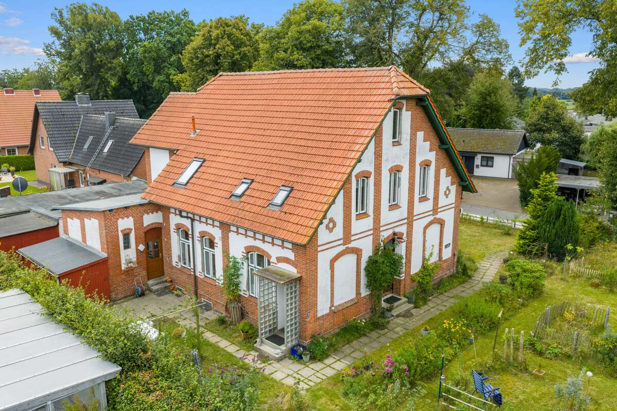 Thumbnail-Haus zum Kaufen in Norderbrarup 449.000,00 € 178 m²