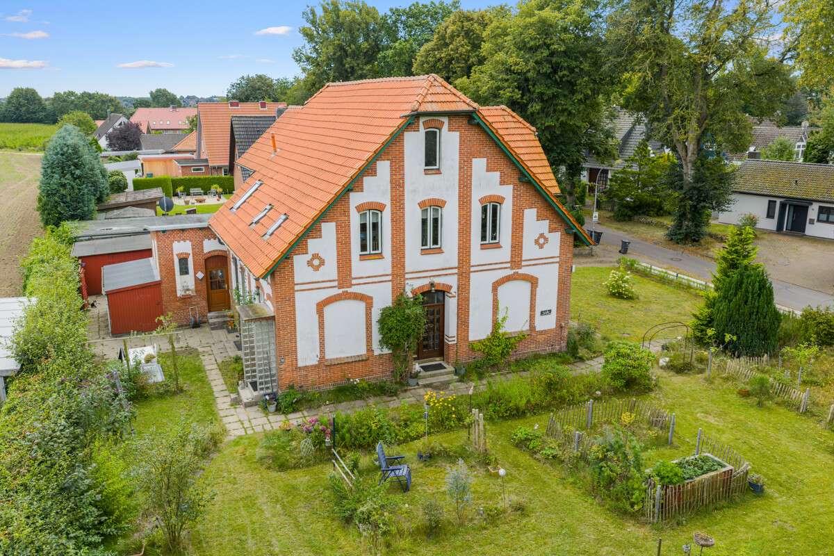 Thumbnail-Haus zum Kaufen in Norderbrarup 449.000,00 € 178 m²