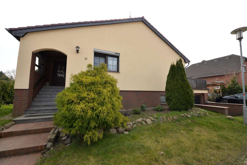 Thumbnail-Haus zum Kaufen in Ueckermünde 228.000,00 € 180 m²