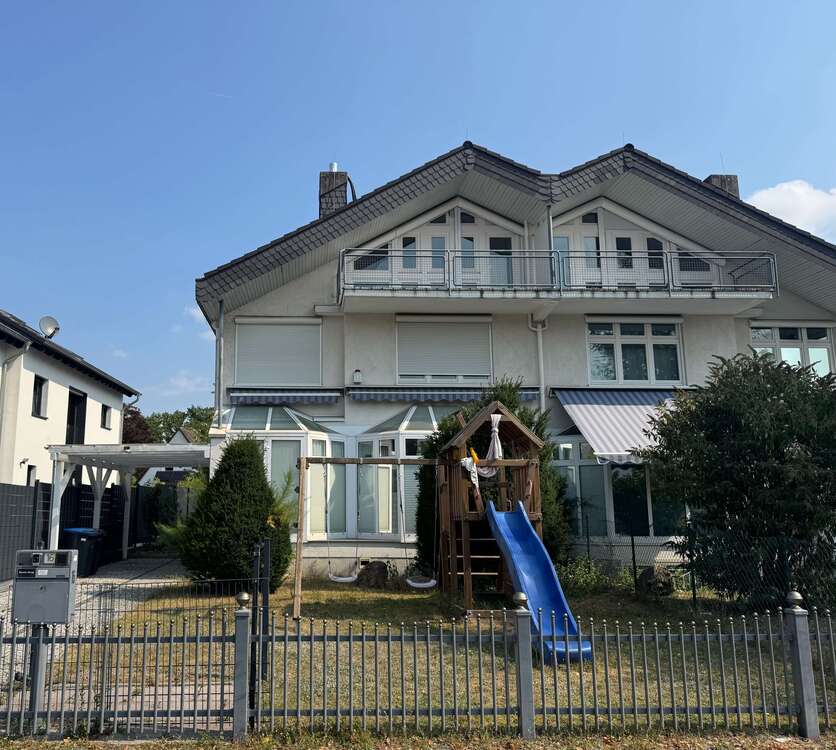 Thumbnail-Haus zum Kaufen in Neu-Isenburg 699.000,00 € 161 m²