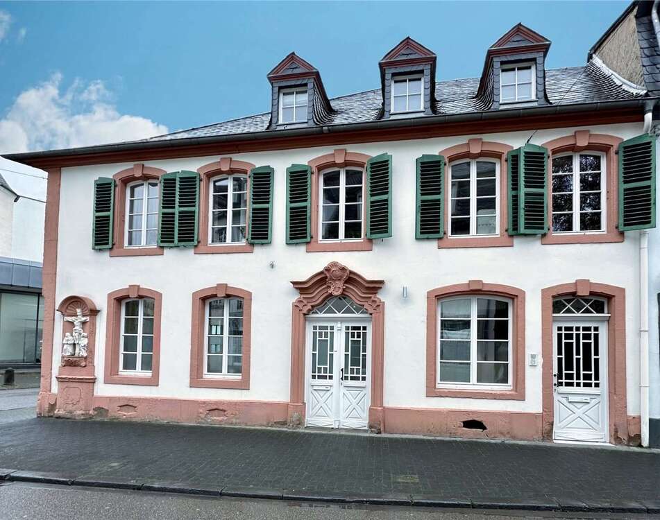 Thumbnail-Haus zum Kaufen in Trier 1.199.999,00 € 323.6 m²