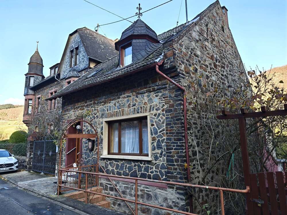 Thumbnail-Haus zum Kaufen in Trechtingshausen 235.000,00 € 108 m²