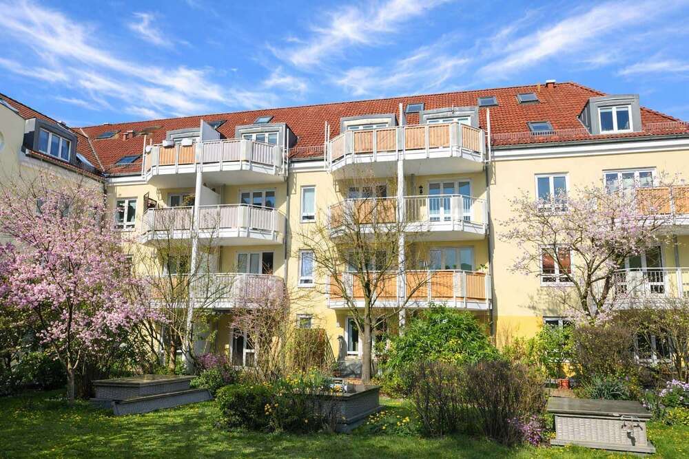 Thumbnail-Wohnung zum Kaufen in Dresden Schönfeld-Weißig 126.000,00 € 56 m²