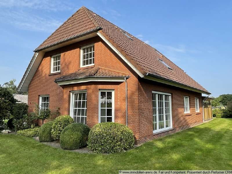 Thumbnail-Haus zum Mieten in Westerstede 950,00 € 180 m²