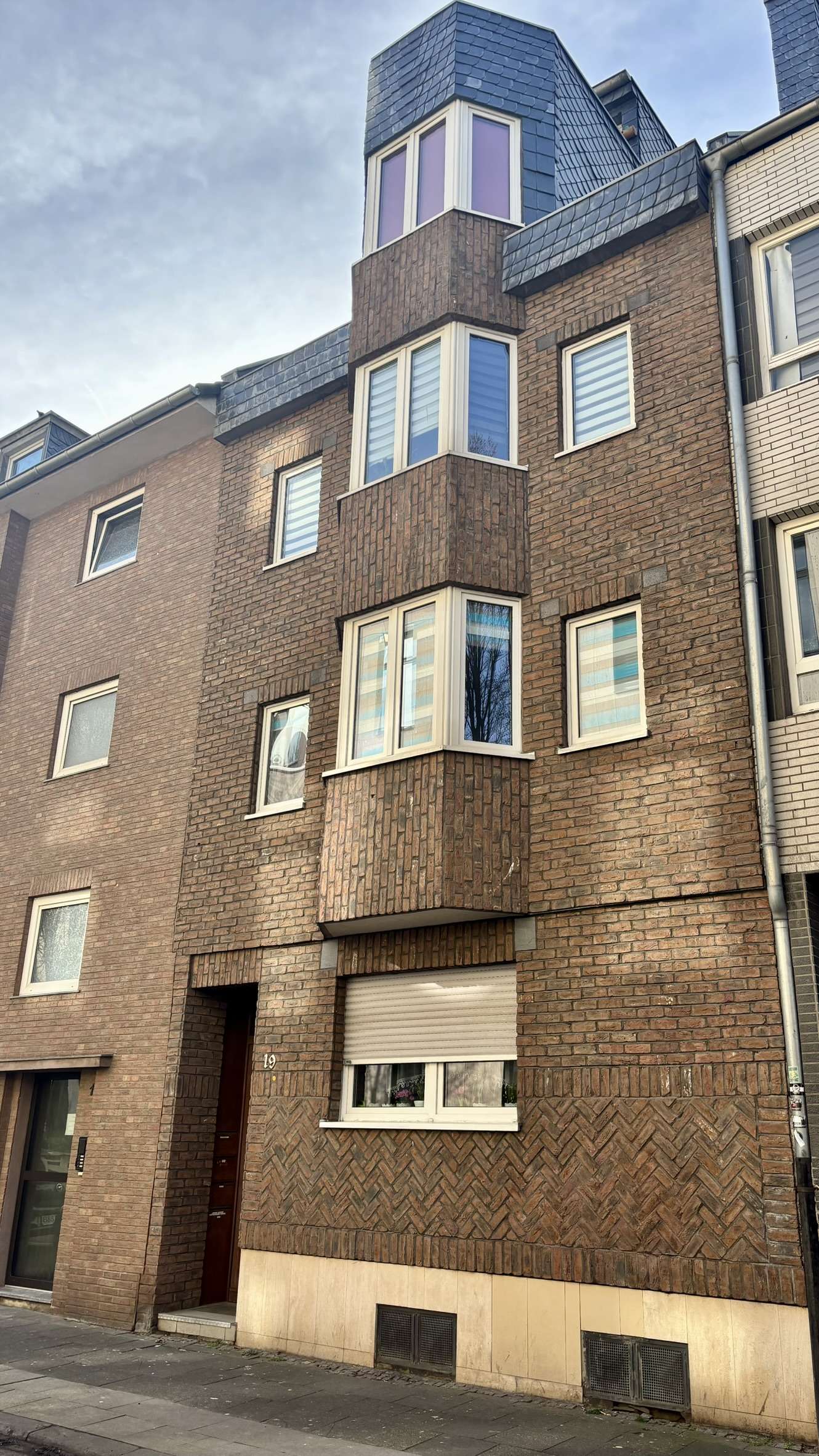 Thumbnail-Haus zum Kaufen in Köln 729.000,00 € 225 m²