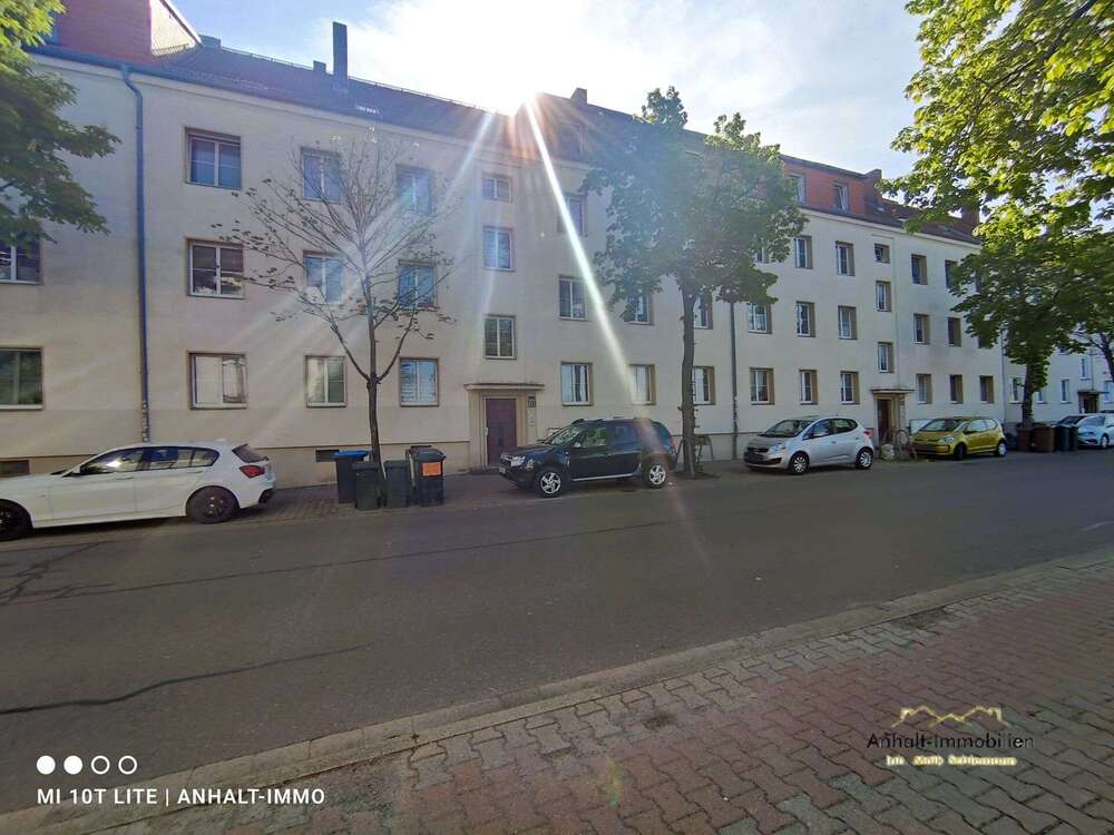 Thumbnail-Wohnung zum Mieten in Bitterfeld 320,00 € 45.22 m²