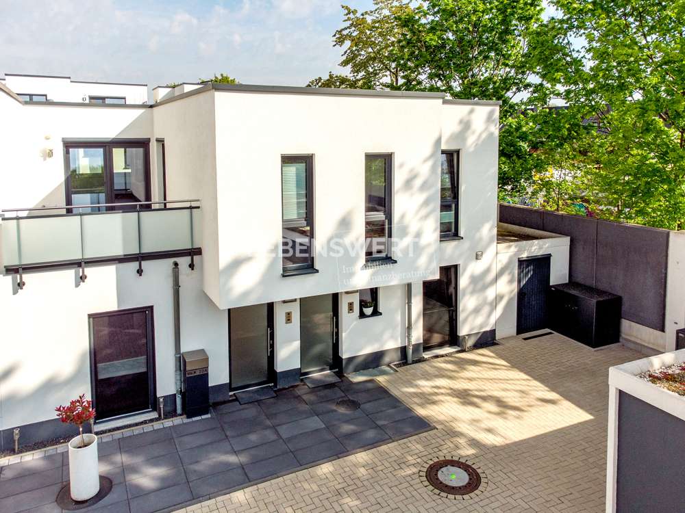 Thumbnail-Haus zum Kaufen in Monheim am Rhein 750.000,00 € 144 m²
