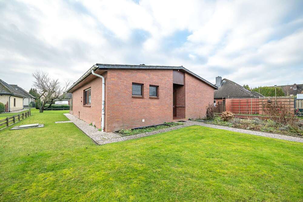 Thumbnail-Haus zum Kaufen in Drochtersen 293.000,00 € 131.95 m²