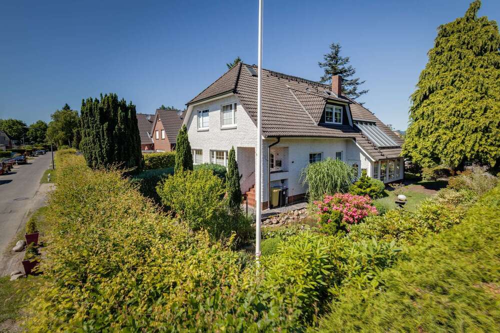 Thumbnail-Haus zum Kaufen in Hamburg 995.000,00 € 215.99 m²