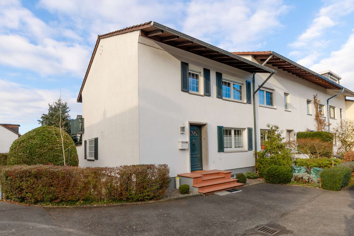 Thumbnail-Haus zum Kaufen in Frankfurt am Main 695.000,00 € 119.52 m²