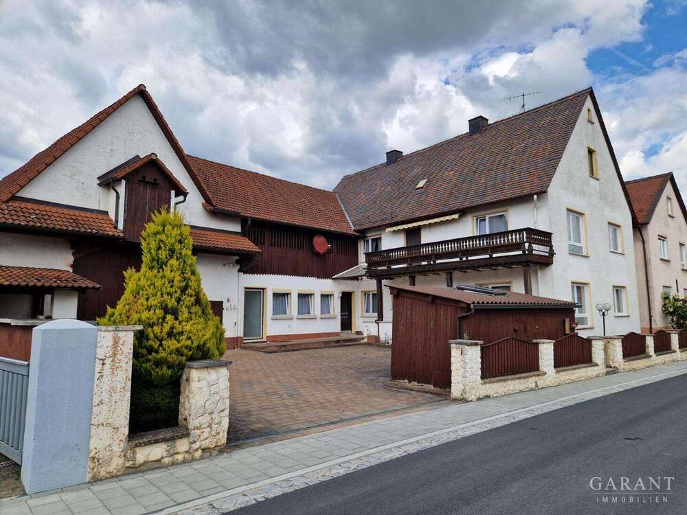 Thumbnail-Haus zum Kaufen in Hallerndorf 417.000,00 € 339 m²