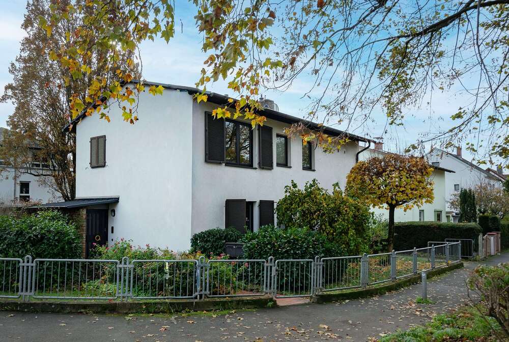 Thumbnail-Haus zum Kaufen in Wiesbaden 770.000,00 € 153.84 m²
