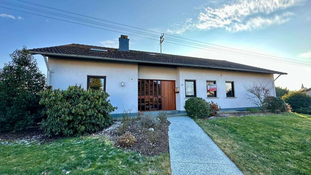 Thumbnail-Haus zum Kaufen in Altstrimmig 279.000,00 € 177 m²