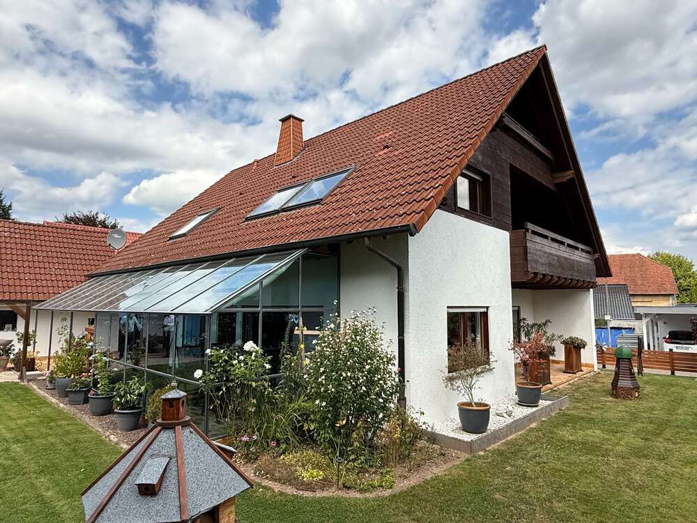 Thumbnail-Haus zum Kaufen in Beverungen 298.000,00 € 214 m²