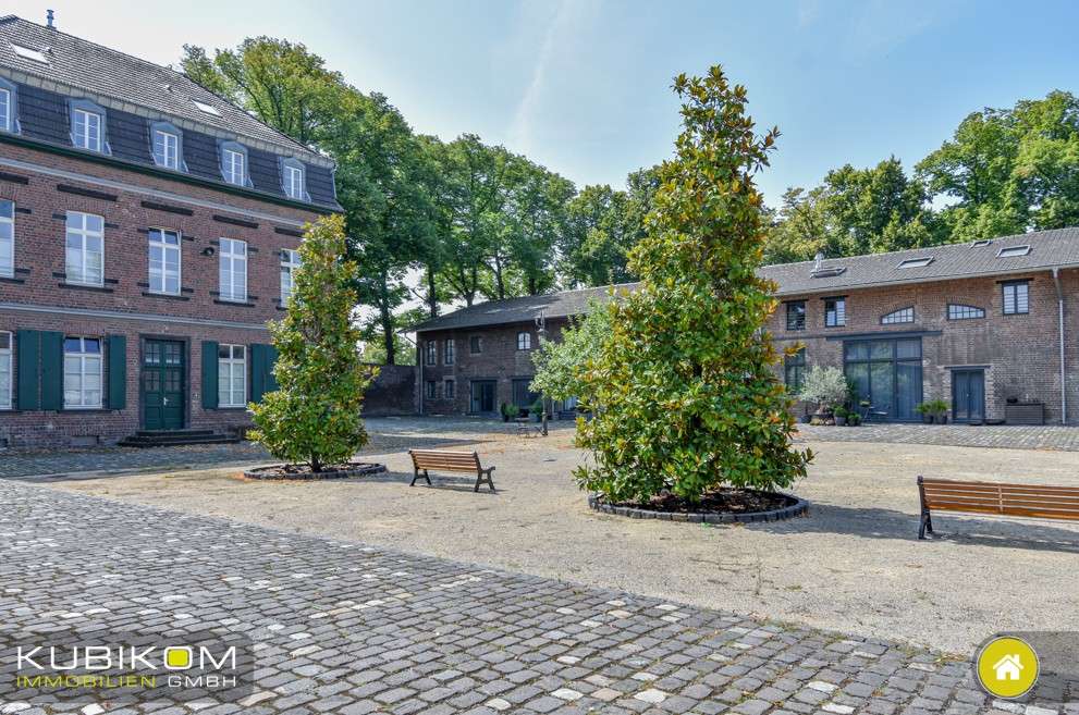 Thumbnail-Haus zum Kaufen in Köln 690.000,00 € 135 m²