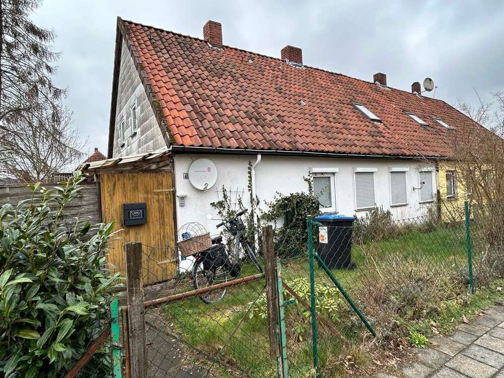 Thumbnail-Haus zum Kaufen in Faßberg 84.000,00 € 119 m²