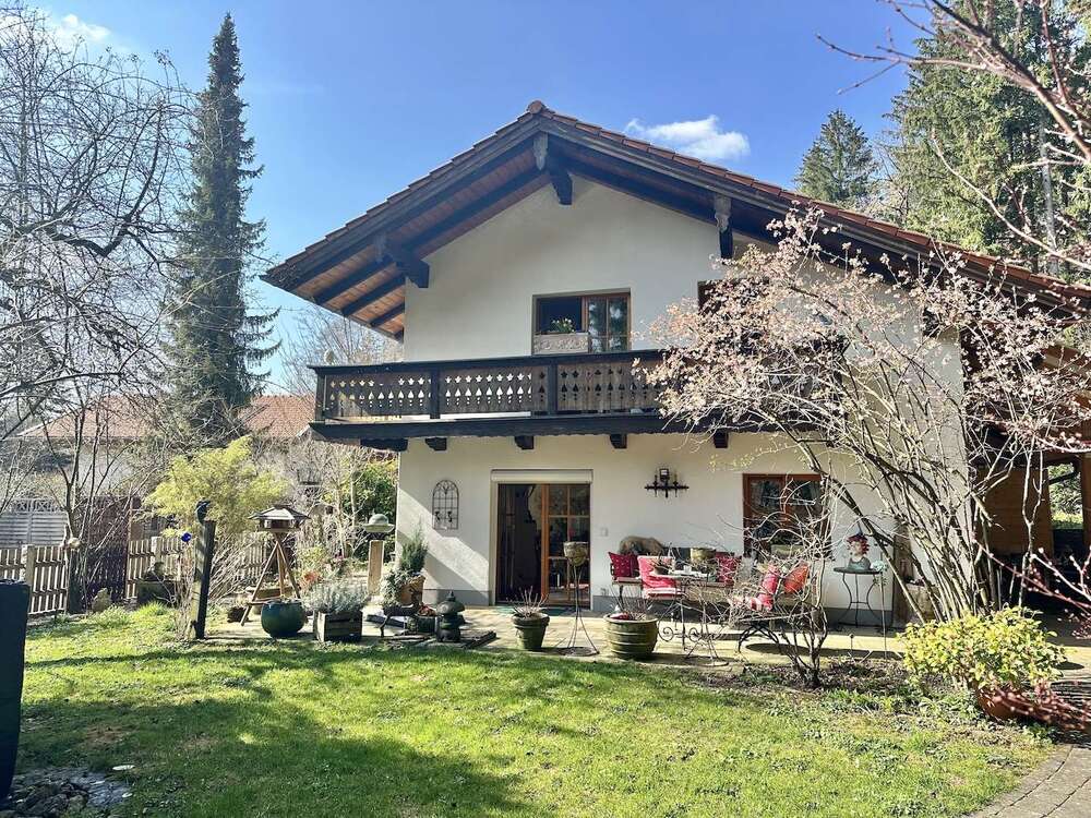 Thumbnail-Haus zum Kaufen in Holzkirchen 1.560.000,00 € 213 m²