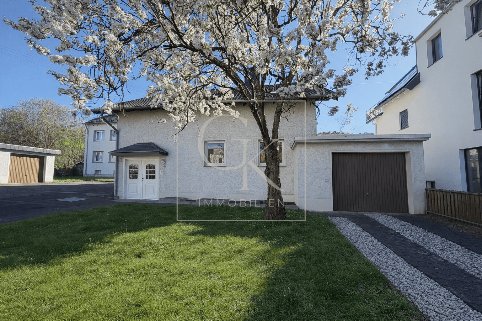 Thumbnail-Haus zum Kaufen in Bonn 459.000,00 € 175 m²