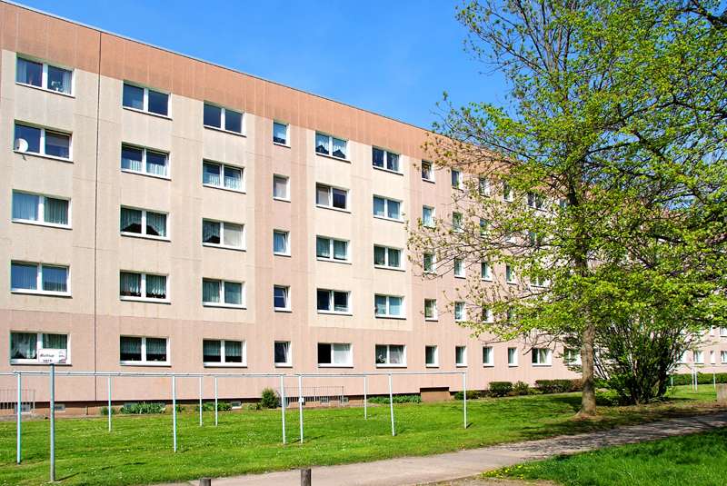 Thumbnail-Wohnung zum Mieten in Schönebeck 260,32 € 47.33 m²