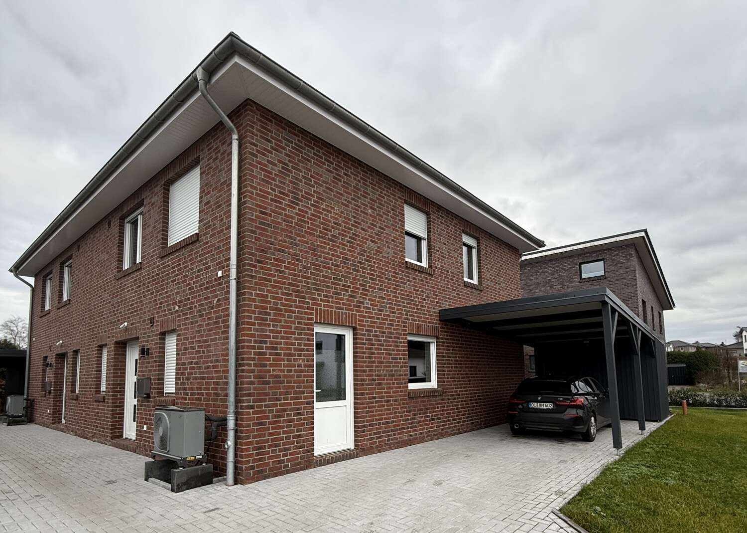 Thumbnail-Haus zum Mieten in Varel 1.400,00 € 118 m²
