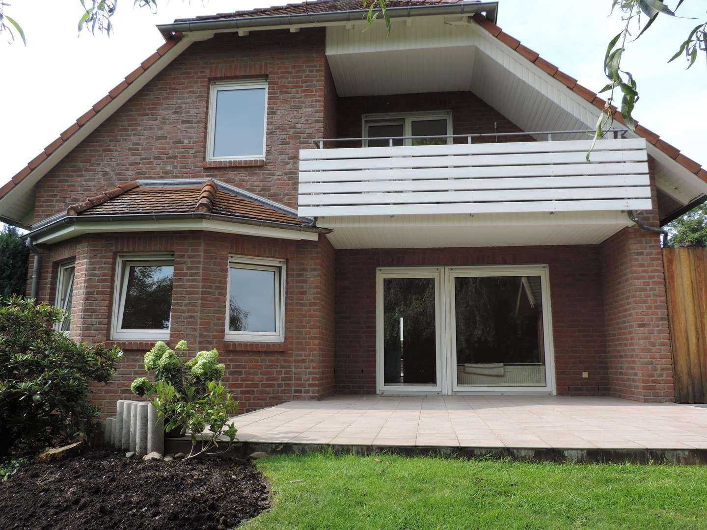 Thumbnail-Haus zum Mieten in Burgdorf 1.450,00 € 140 m²