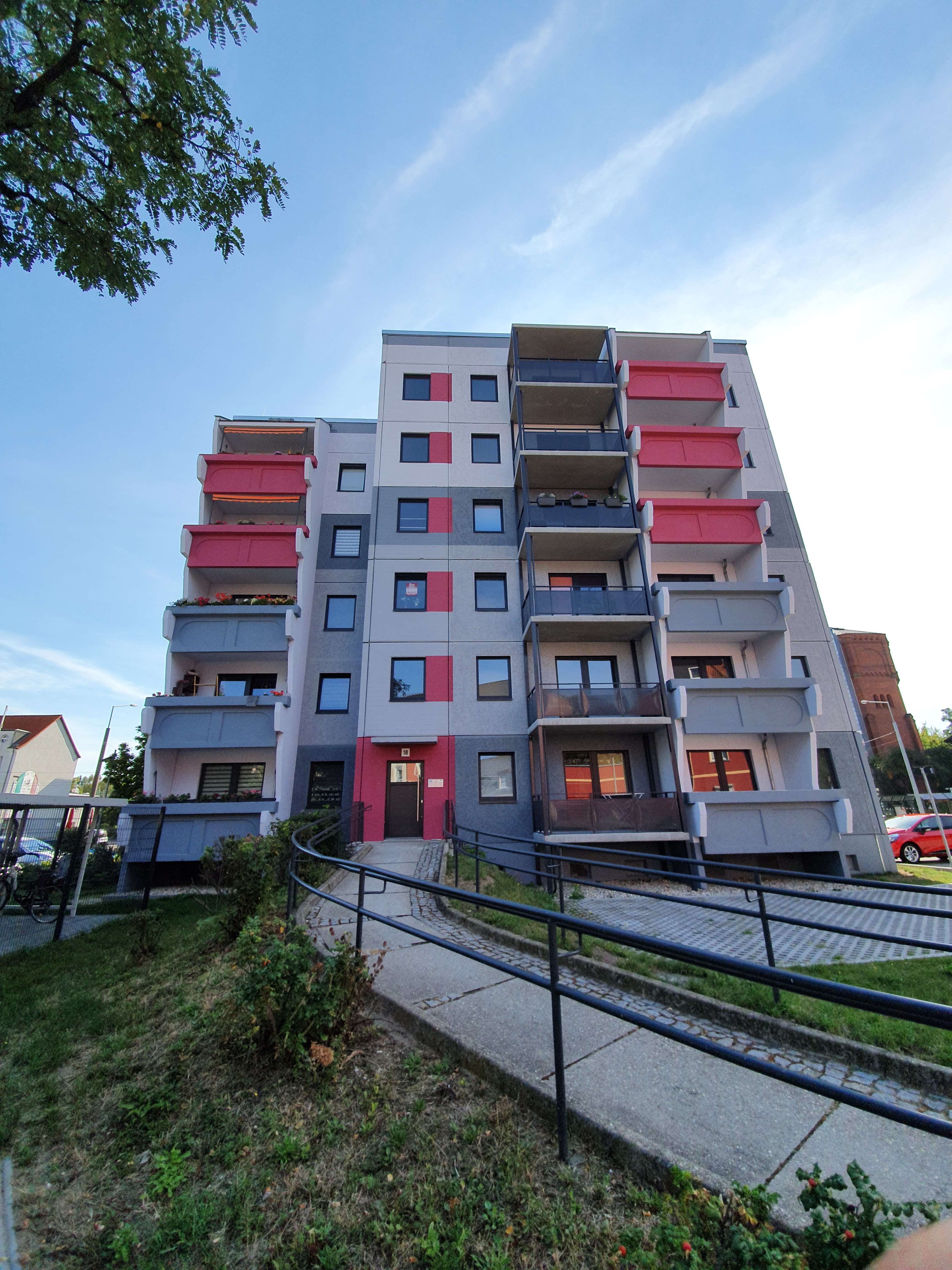 Thumbnail-Wohnung zum Mieten in Dessau 305,00 € 42.37 m²
