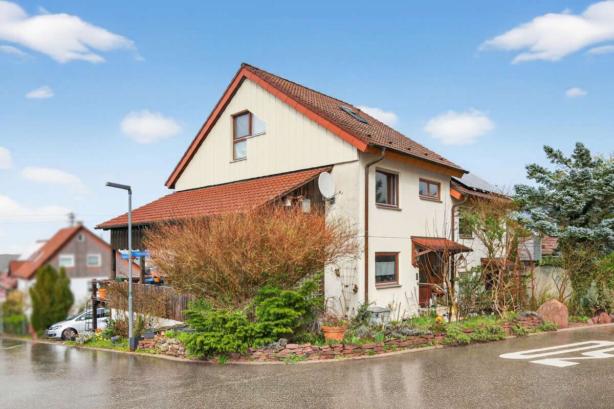 Thumbnail-Haus zum Kaufen in Neuenbürg-Arnbach 409.000,00 € 127.25 m²