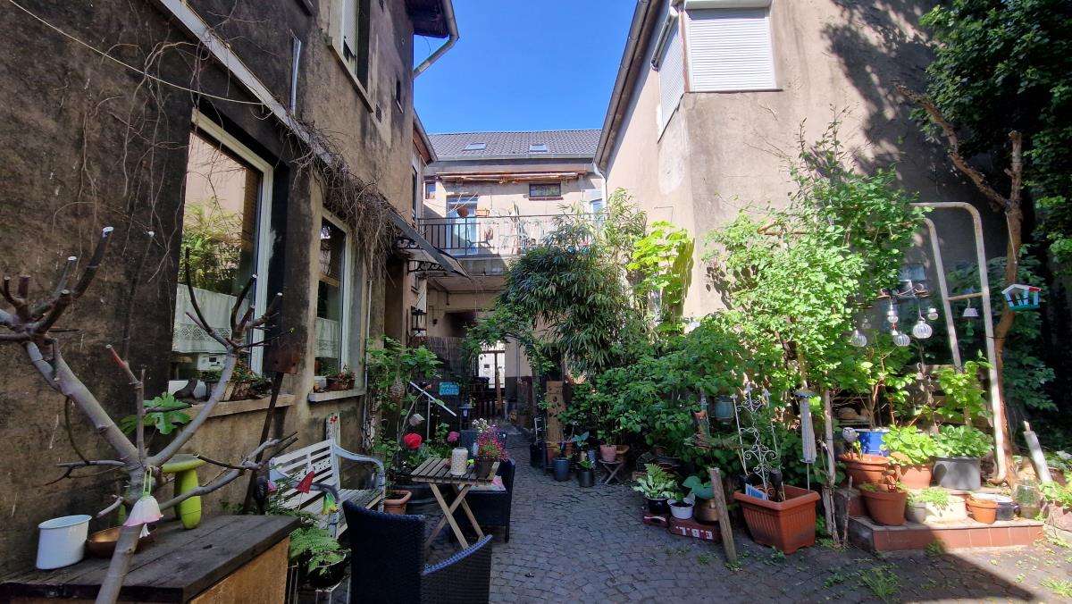 Thumbnail-Haus zum Kaufen in Oberhausen 349.000,00 € 385 m²