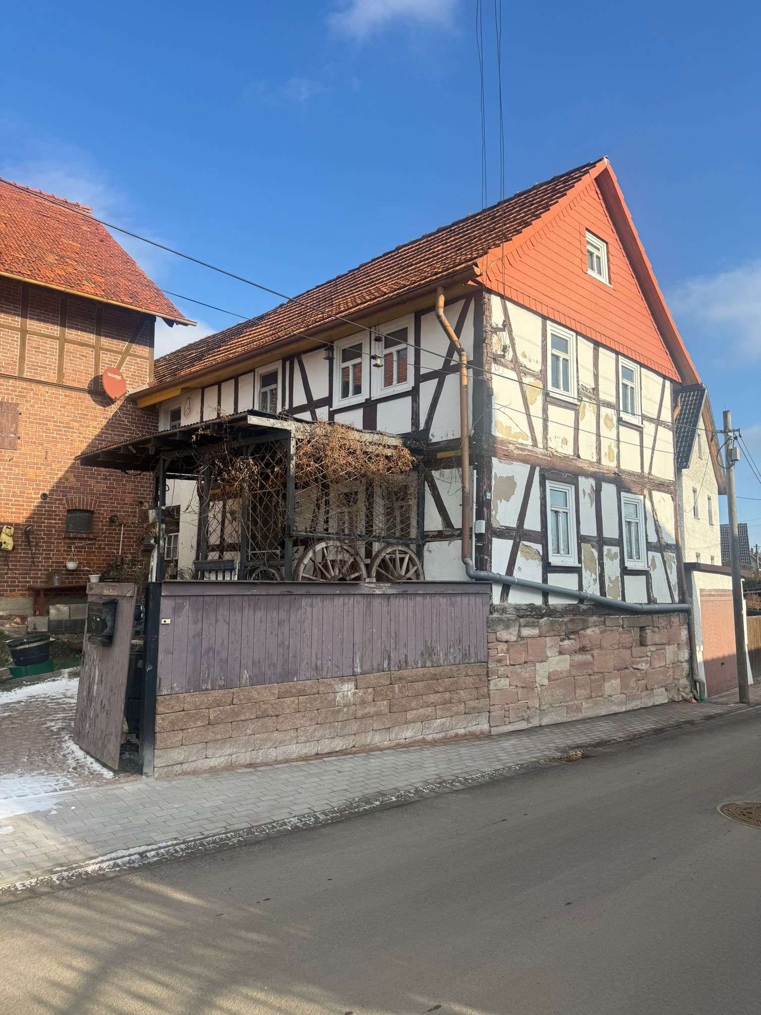 Thumbnail-Haus zum Kaufen in Herda 60.000,00 € 165 m²