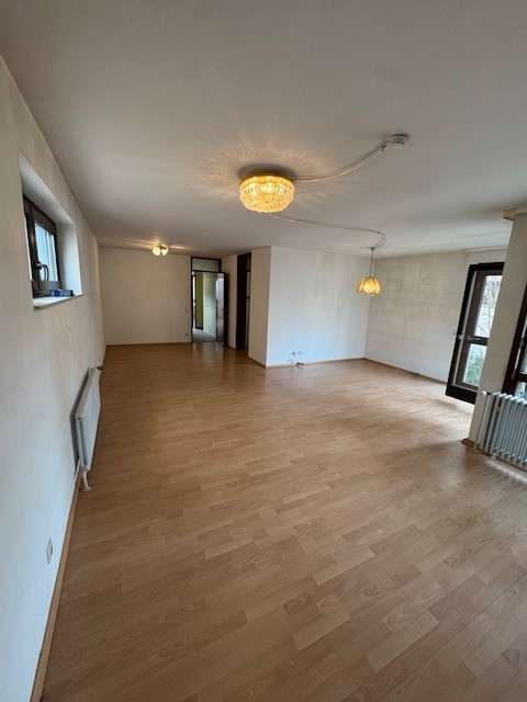 Thumbnail-Wohnung zum Kaufen in Schwieberdingen 250.000,00 € 94 m²