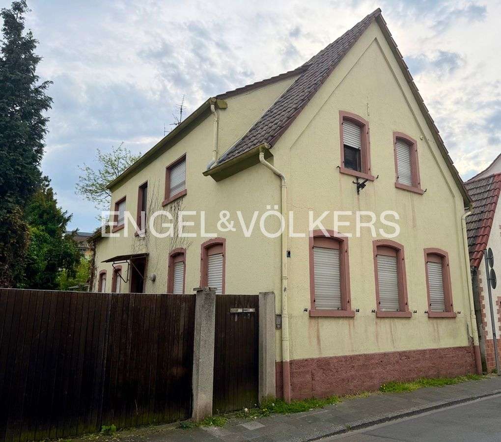 Thumbnail-Haus zum Kaufen in Ludwigshafen am Rhein 330.000,00 € 168 m²