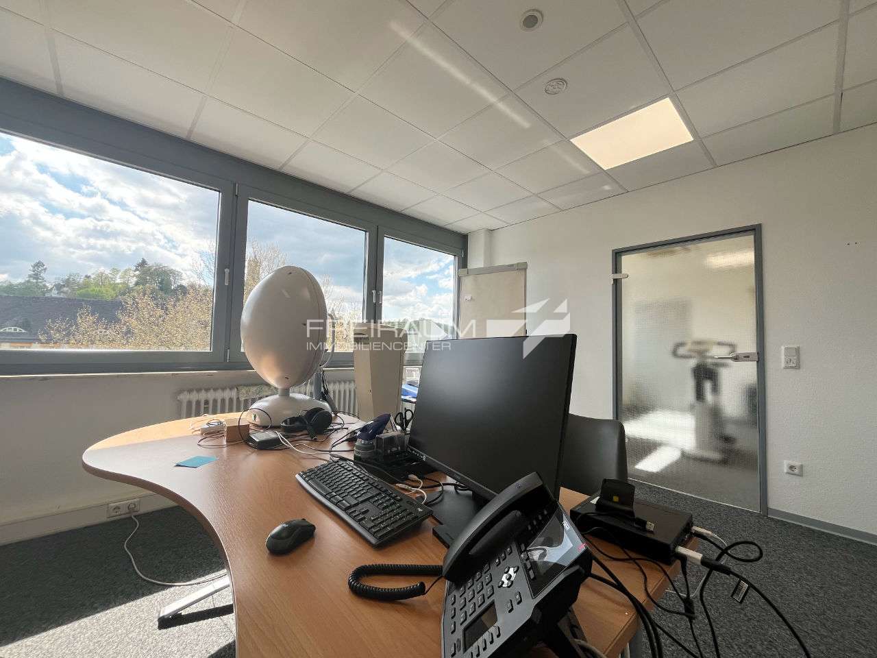 Thumbnail-Büro in Dillenburg 1.200,59 € 105.05 m²