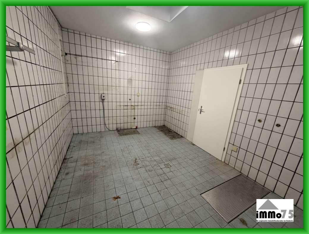 Thumbnail-Halle in Mühlacker 140,00 € 14 m²