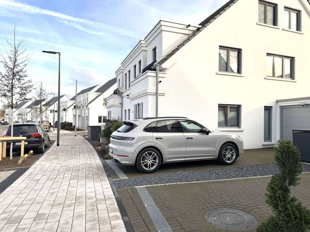Thumbnail-Haus zum Kaufen in Duisburg 1.111.000,00 € 172.12 m²