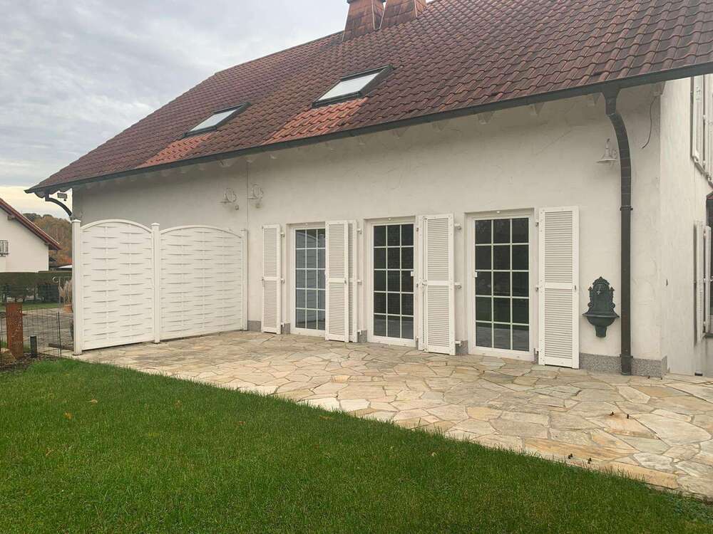 Thumbnail-Haus zum Mieten in Homburg-Einöd 2.200,00 € 140 m²