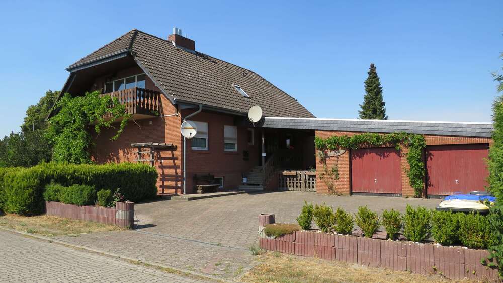 Thumbnail-Haus zum Kaufen in Winsen (Aller) 325.000,00 € 196 m²