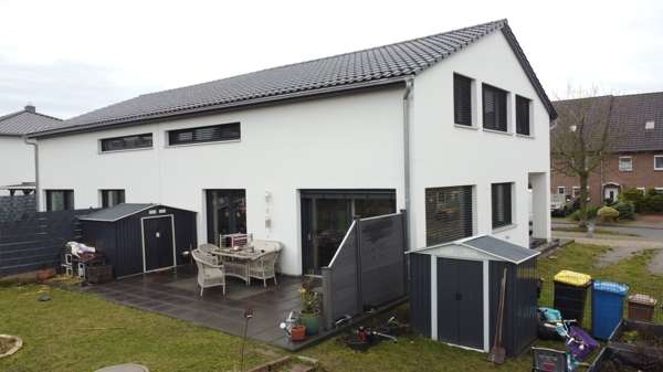 Thumbnail-Haus zum Kaufen in Burg 290.000,00 € 140 m²