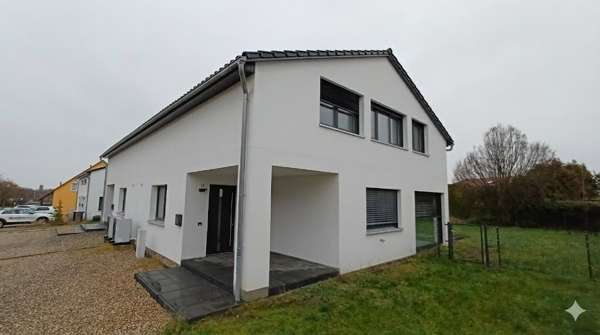 Thumbnail-Haus zum Kaufen in Burg 300.000,00 € 140 m²